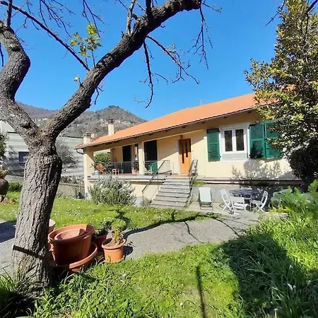 Apartment Quiet Villa, Wonderful Garden 10-minute Walk From The Sea! *