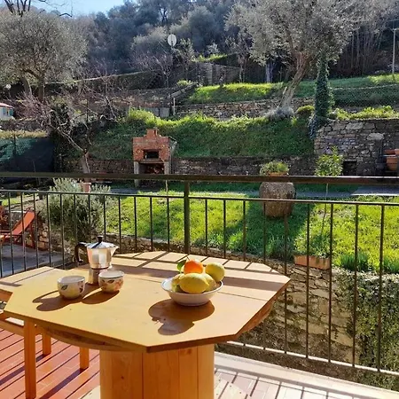 Quiet Villa, Wonderful Garden 10-minute Walk From The Sea! Apartment *